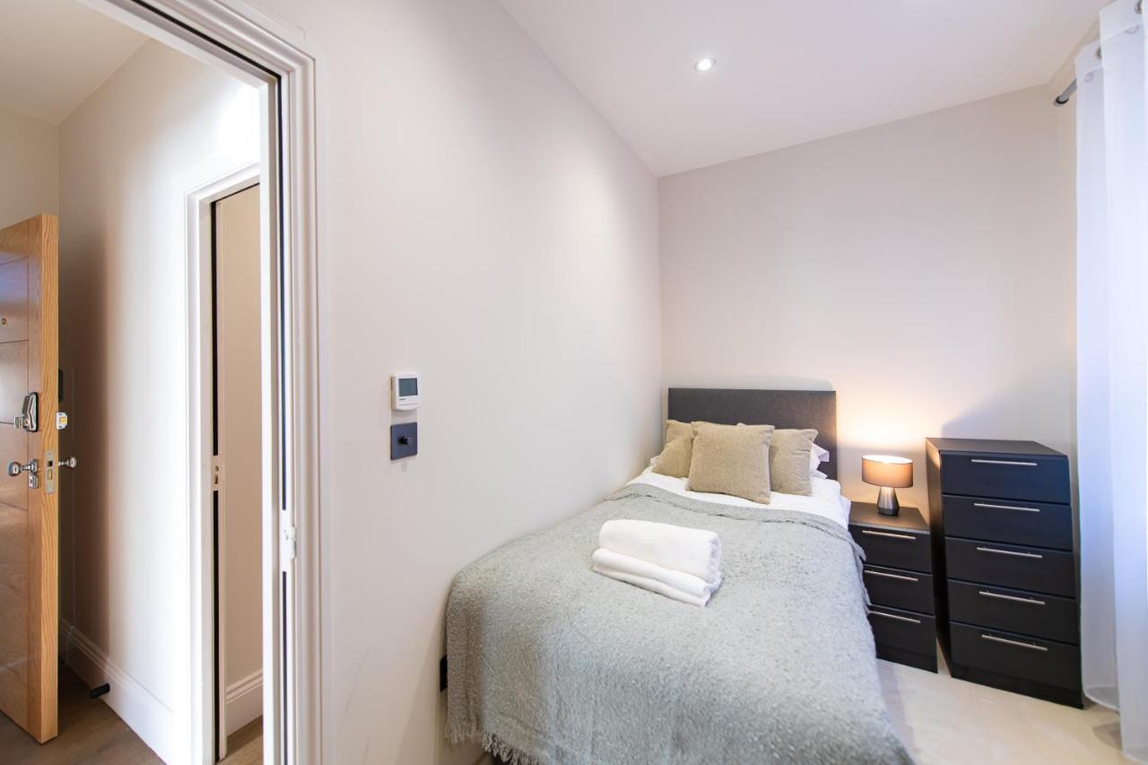 Ealing Residency Aparthotel London Exteriör bild