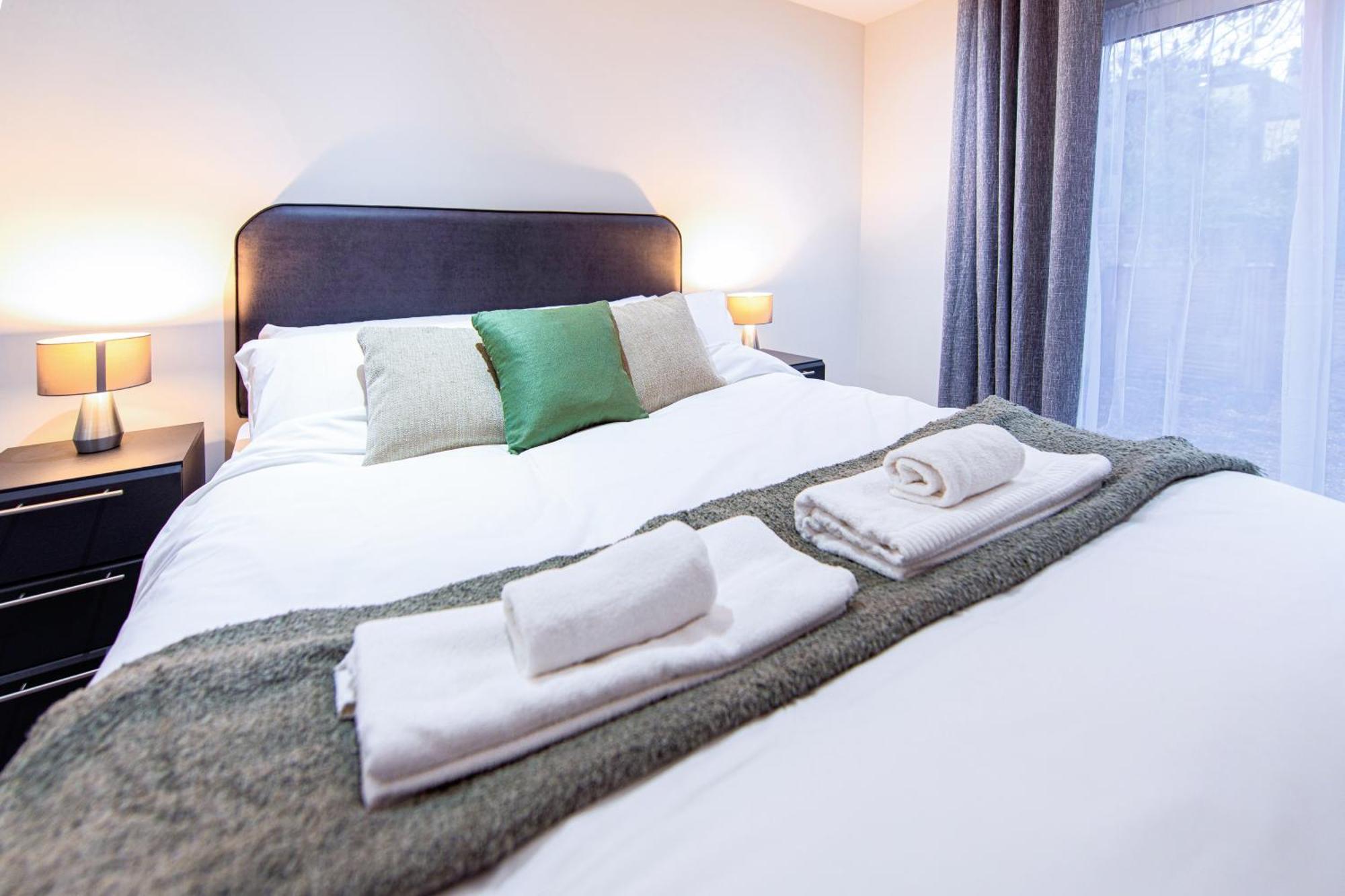 Ealing Residency Aparthotel London Exteriör bild