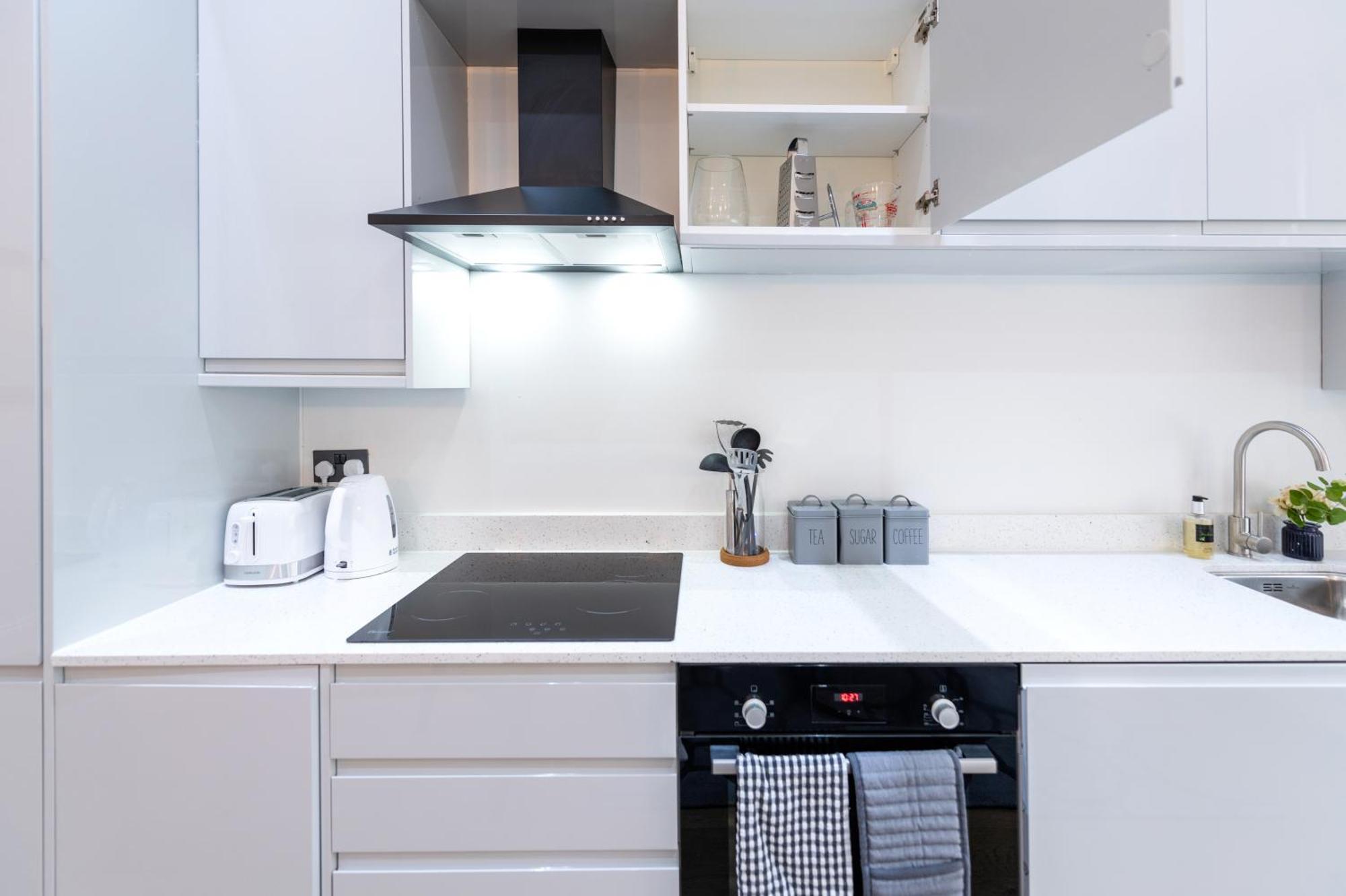 Ealing Residency Aparthotel London Exteriör bild
