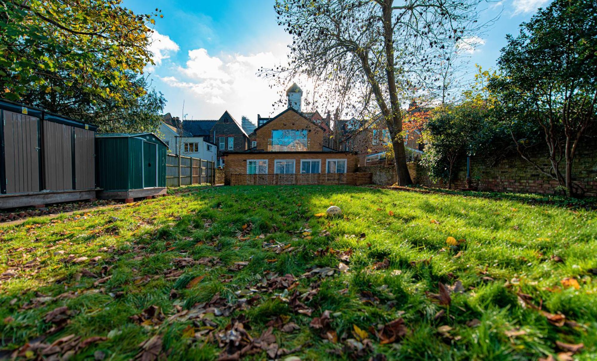 Ealing Residency Aparthotel London Exteriör bild